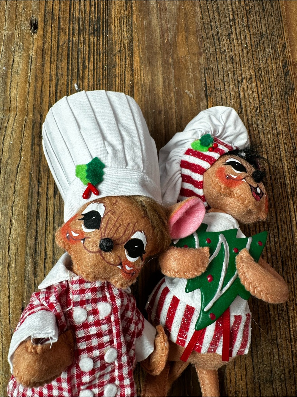 Festive Chef Mouse Holiday Ornaments in Red & White - Picture 3 of 5